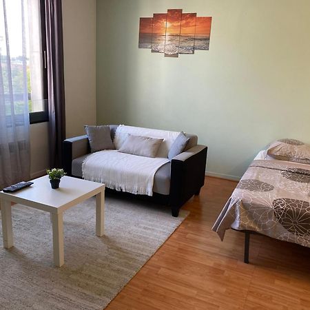 Appart Calme Avec Parking Gratuit Evry-Gregy-sur-Yerre Extérieur photo
